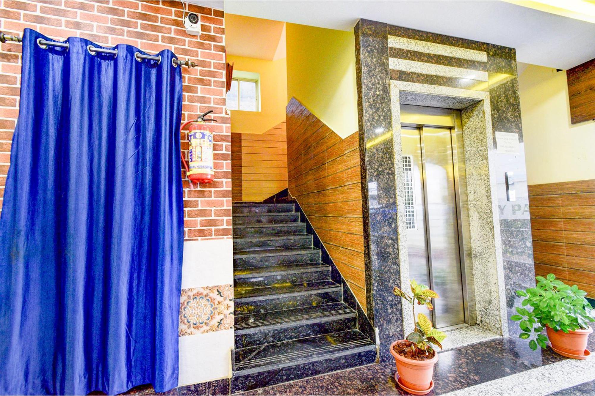 Fabhotel Galaxy Park - Nr Hyderabad International Airport, Shamshabad Extérieur photo