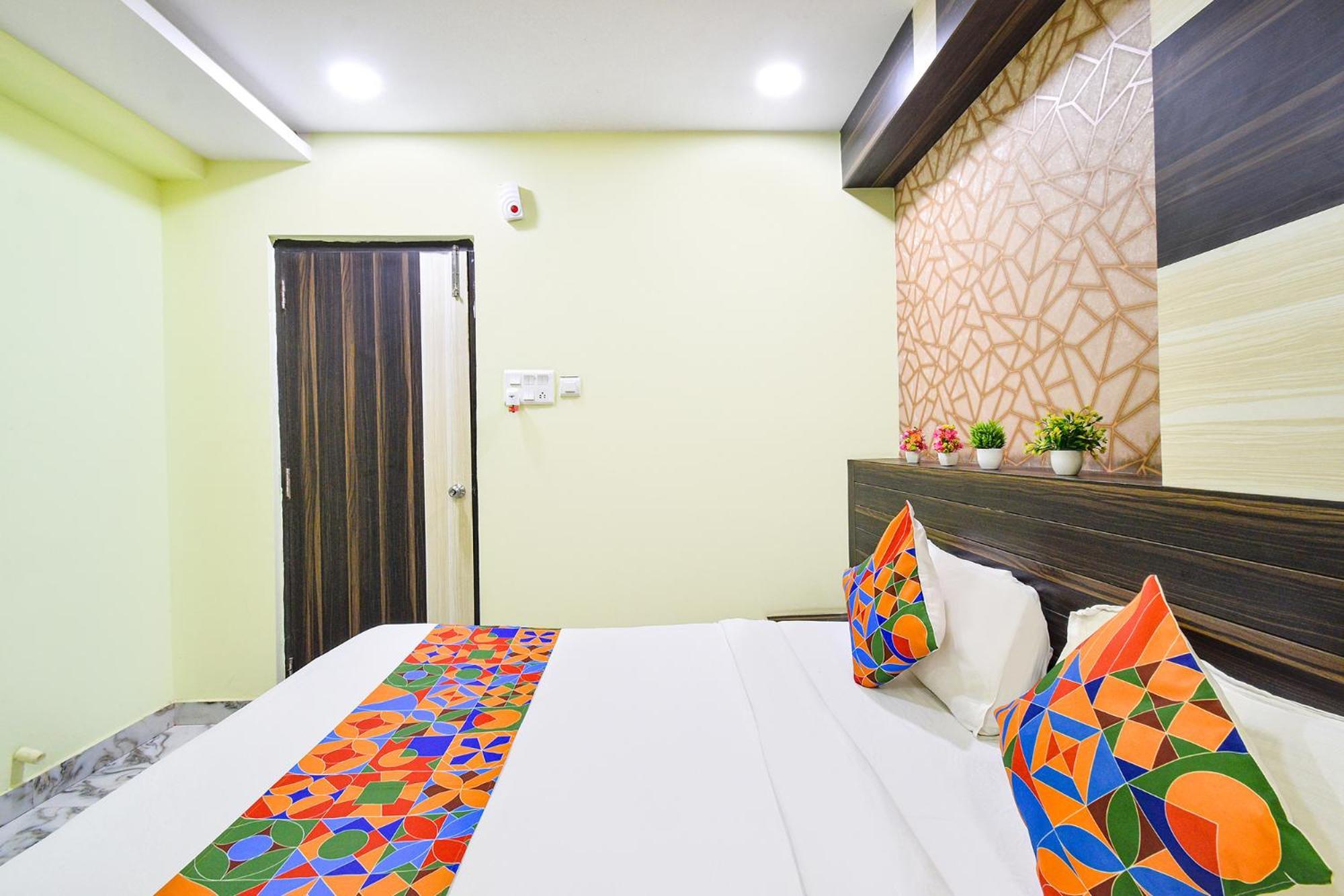 Fabhotel Galaxy Park - Nr Hyderabad International Airport, Shamshabad Extérieur photo