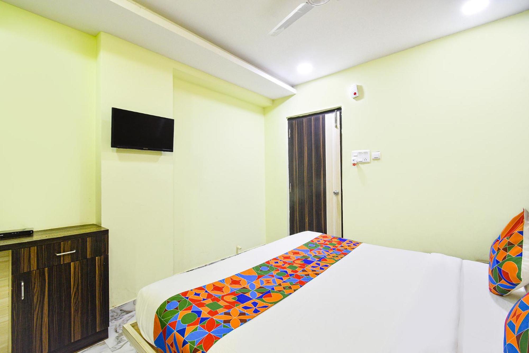 Fabhotel Galaxy Park - Nr Hyderabad International Airport, Shamshabad Extérieur photo