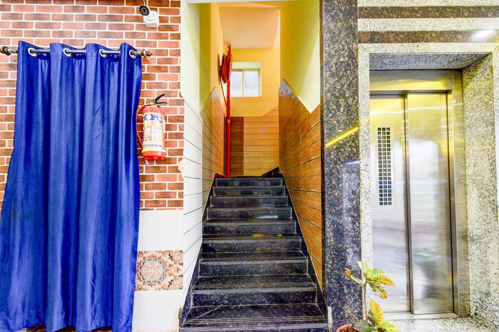 Fabhotel Galaxy Park - Nr Hyderabad International Airport, Shamshabad Extérieur photo